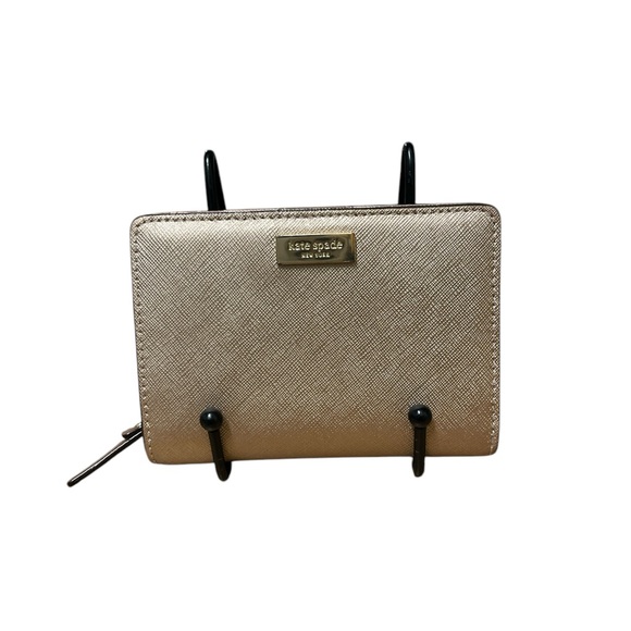 kate spade Handbags - Kate Spade Cara Newburry Lane Wallet EUC